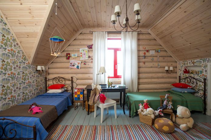 детски дизайн в дървена къща, изработена от трупи