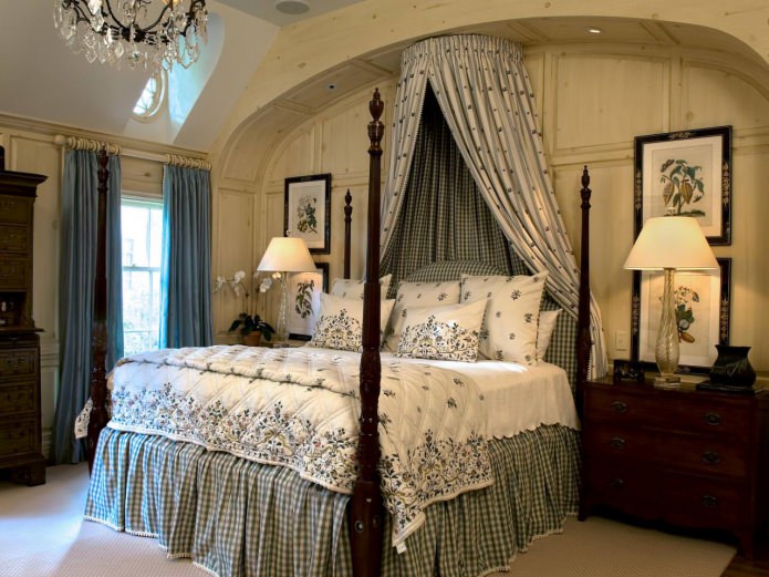 four poster english bedroom interior