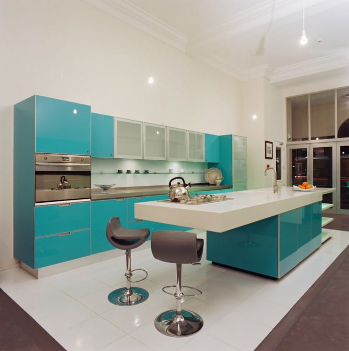 Tiffany color en el interior de la cocina.