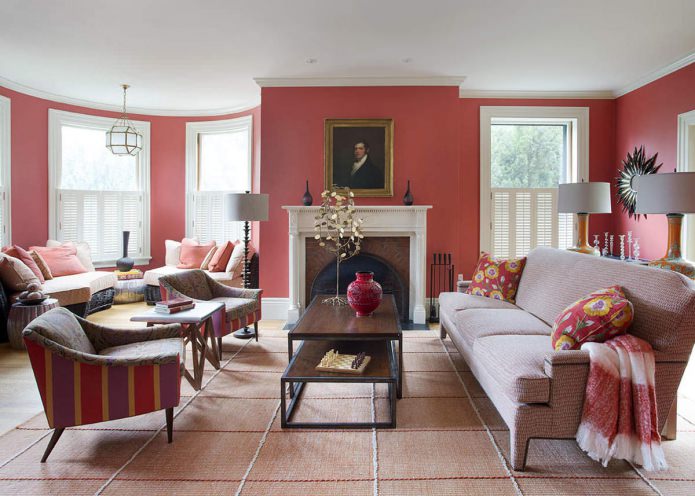 ružový interiér obývacej izby