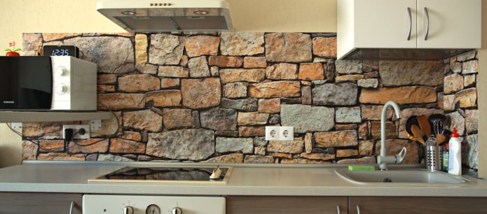 Diseño de un delantal de cocina de piedra.
