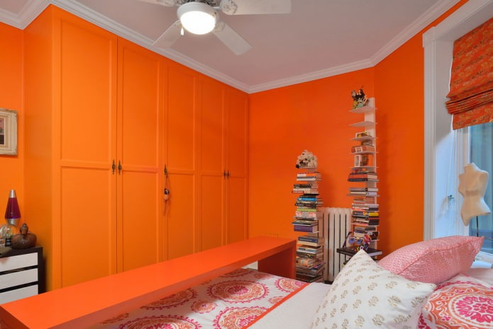 armoires orange vif