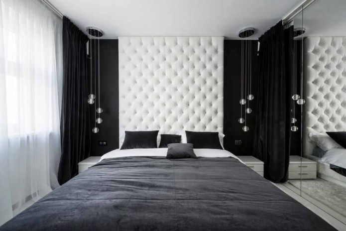 Guļamistabas interjers melnbaltā krāsā