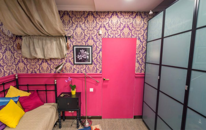cửa nội thất màu hồng trong nội thất