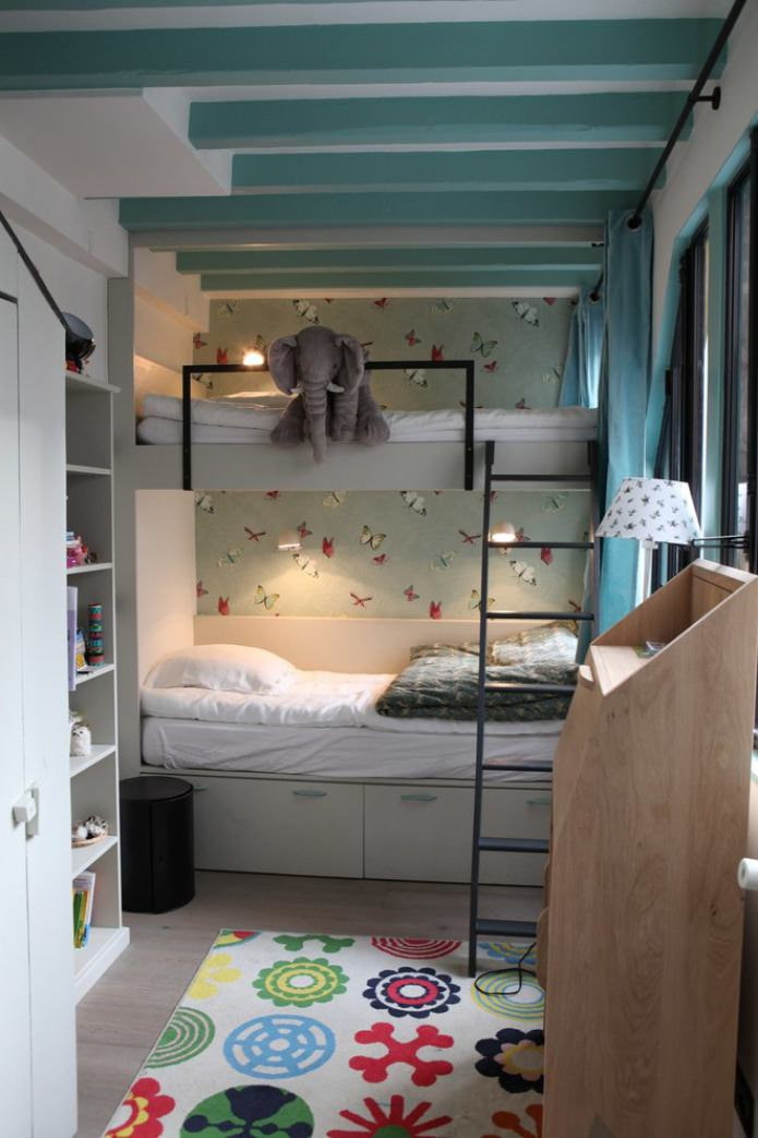 crèche pour deux enfants avec un lit superposé