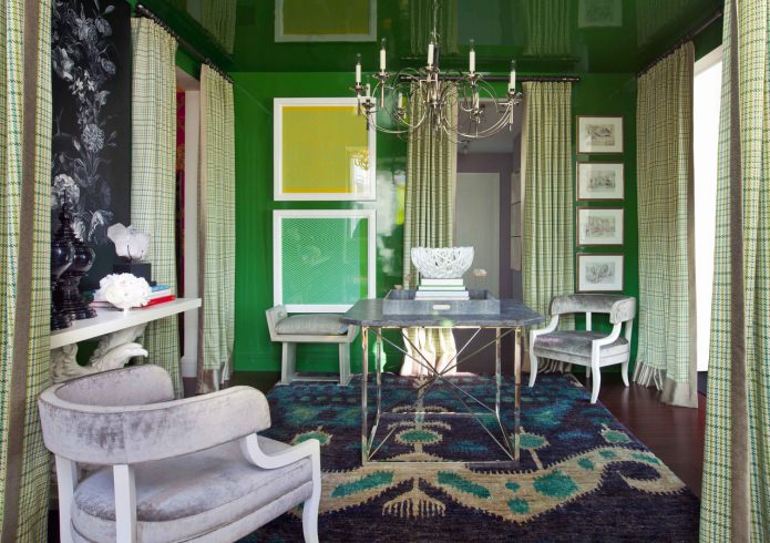 habitació en colors verds