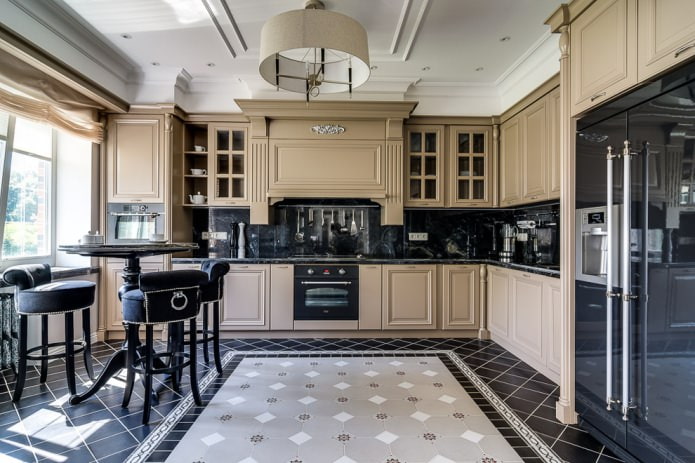 L-shaped kitchen in classic style
