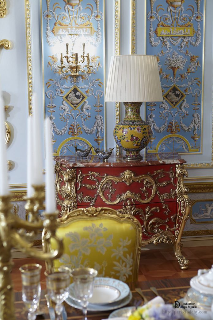 barokový nábytok