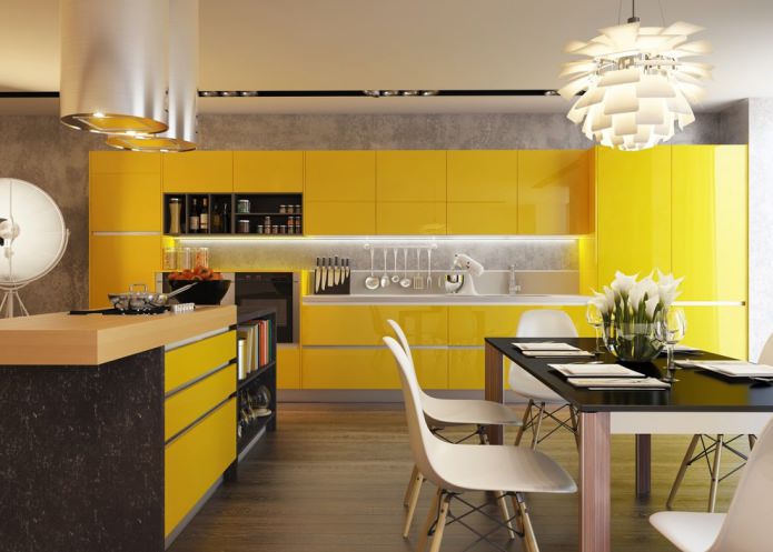 bucătărie cu un set galben