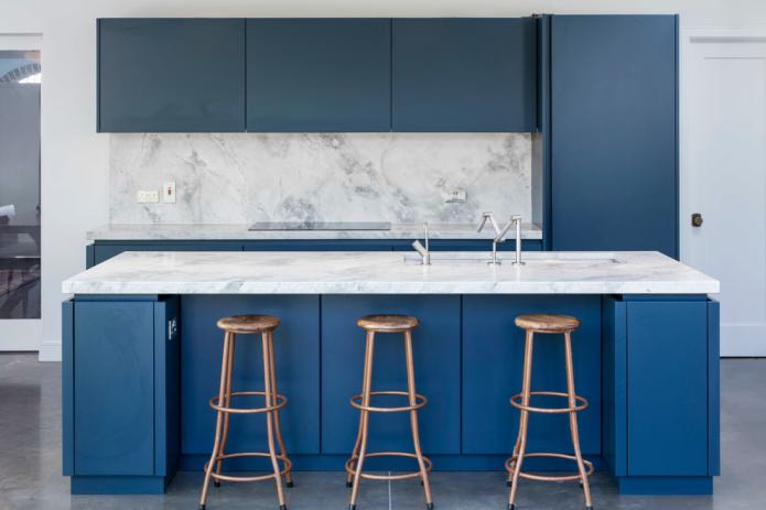 superfície fosca na cozinha no minimalismo