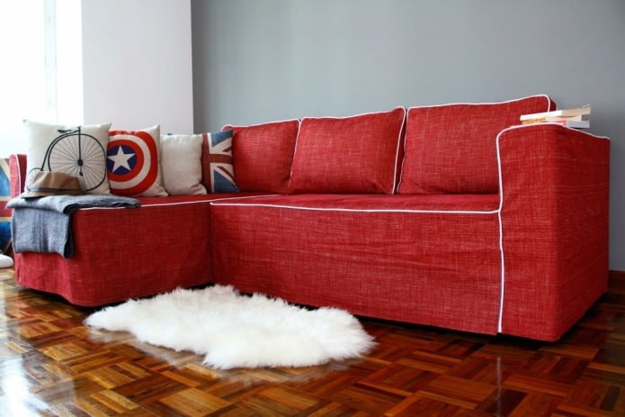 tapis rouge pour canapé