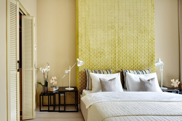 wallpaper with texture in the bedroom