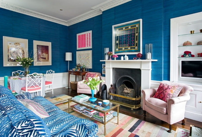 pareti blu nel soggiorno