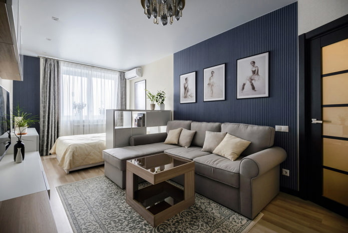zónování ložnice a obývacího pokoje s tapetou