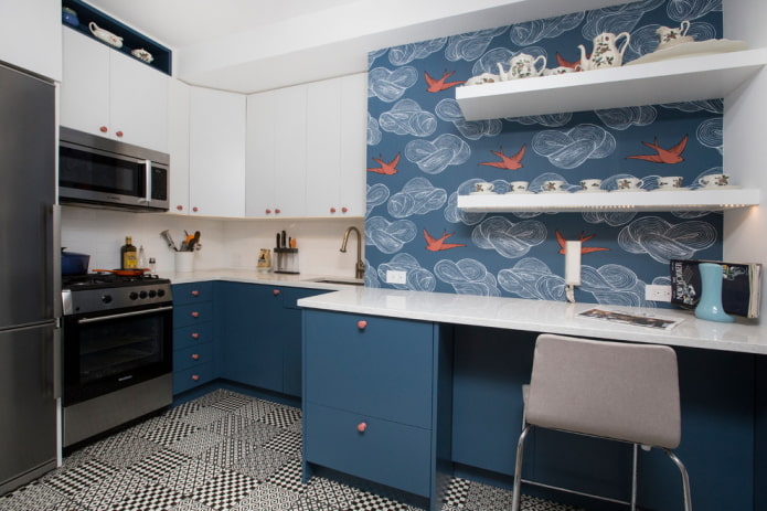 papel de parede azul na cozinha