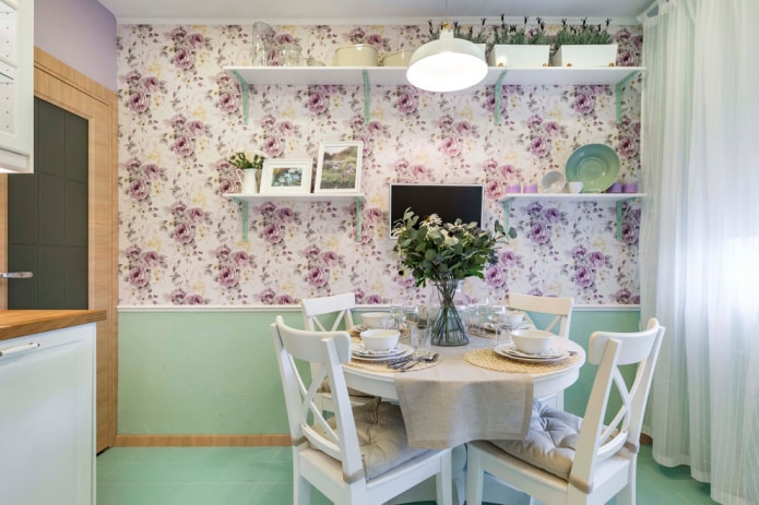 combination of wallpaper in the kitchen
