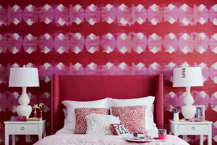 bordo rožinės spalvos tapetai