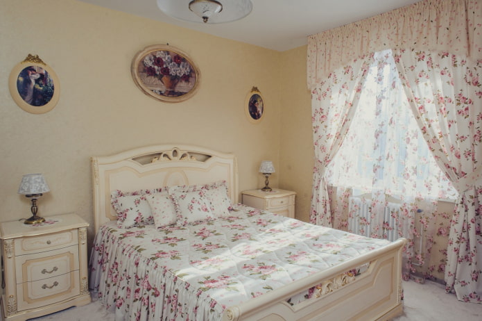 curtains with roses in the bedroom interior