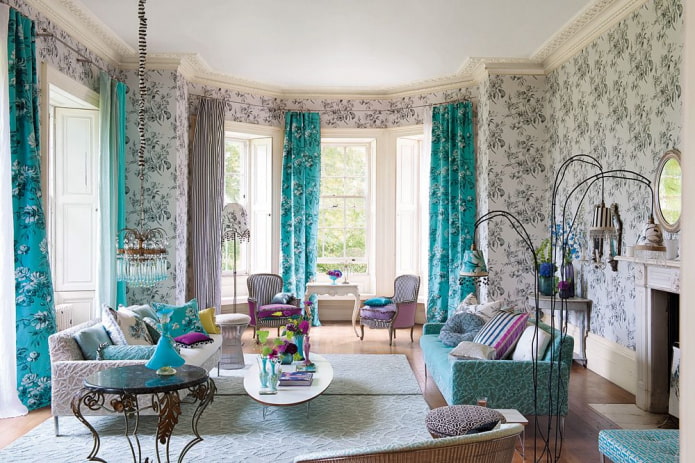 Floral curtains combined with herbal wallpapers