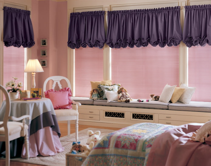 Austrian curtains combined with blinds