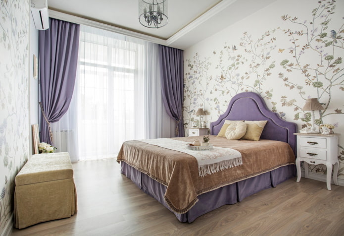 cortinas de color lila en el dormitorio