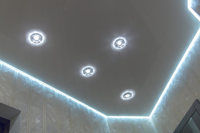 soaring perimeter ceiling design