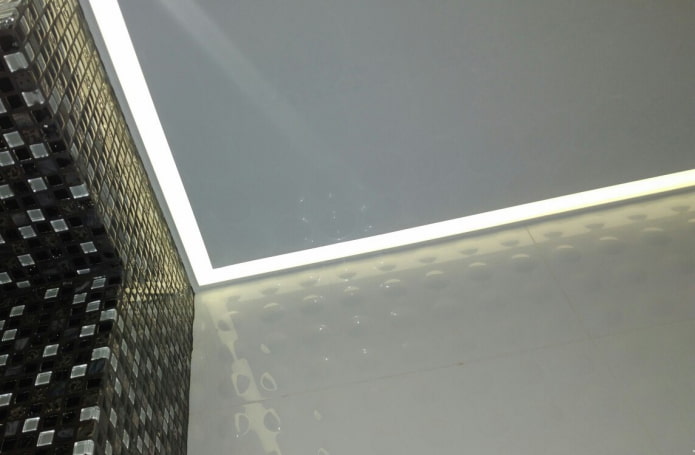 Iluminação de contorno de teto
