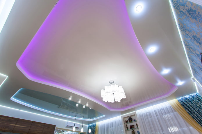 purpurinė lubų šviesa