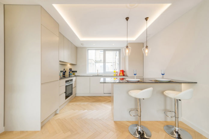 två nivåers design med bakgrundsbelysning i köket