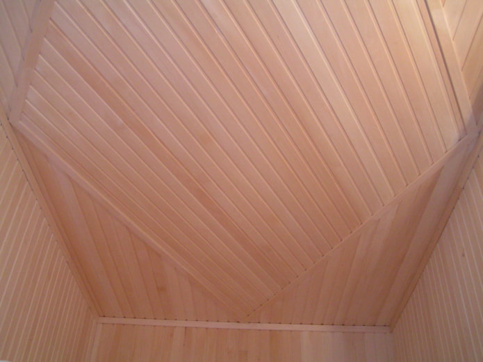 doublure de plafond diagonale