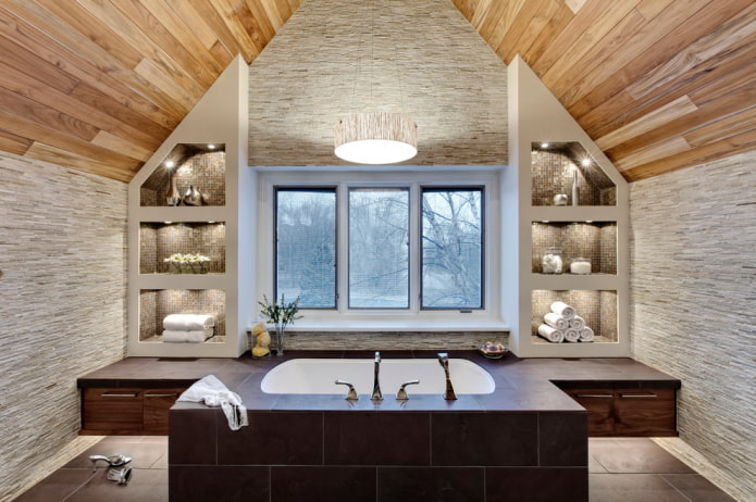 soffitto in legno nel bagno