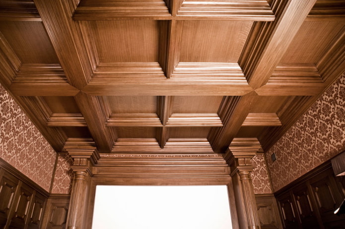 estructura artesonada de madera