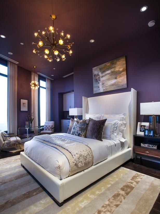 purpura griesti guļamistabā