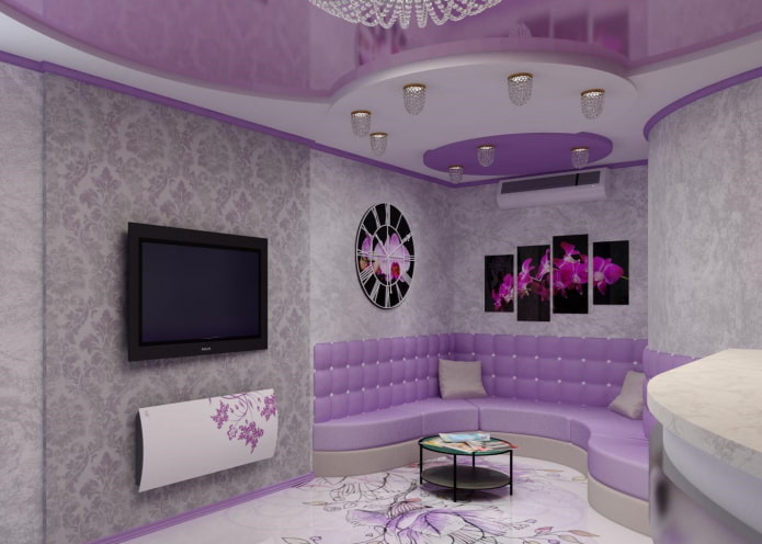 fioletowy sufit z szarymi ścianami