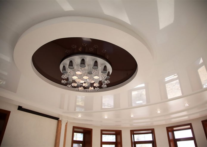 zakřivený strop ve tvaru kruhu
