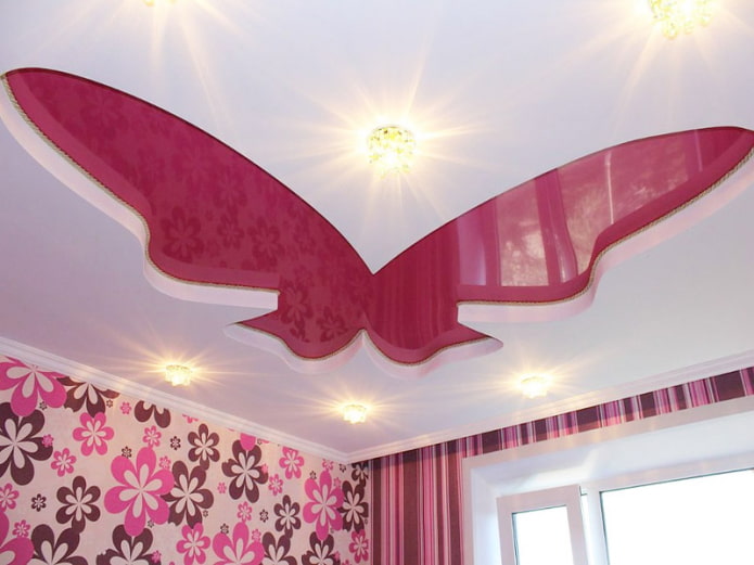 дизайн на таван с форма на пеперуда в детската стая
