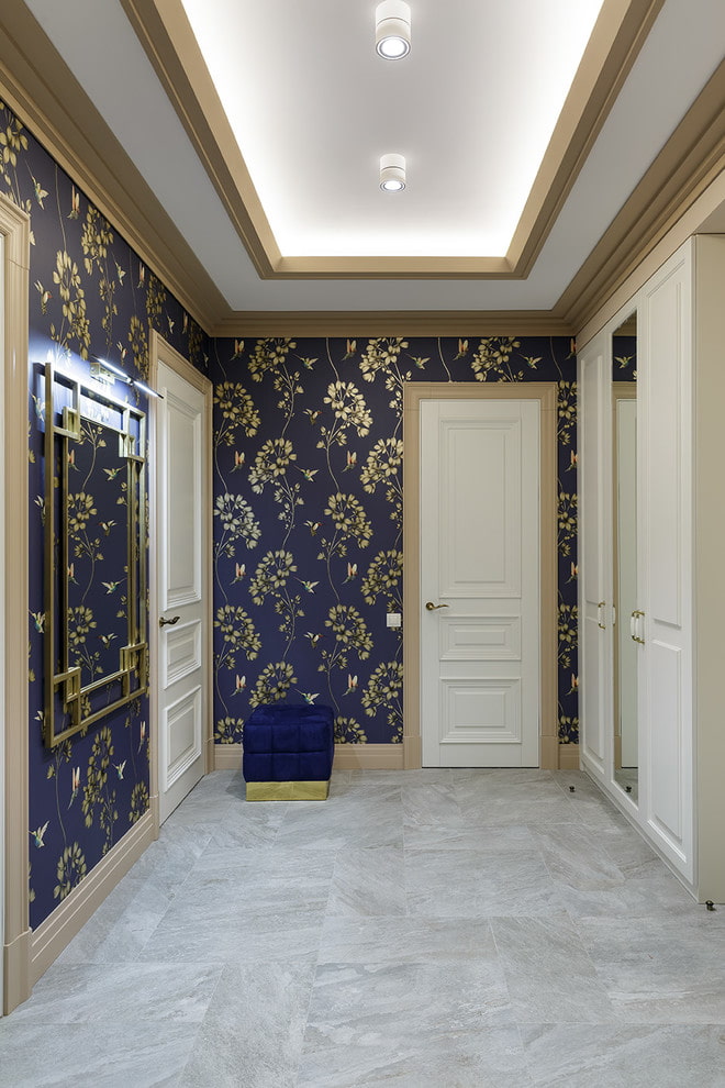 ceiling design in a small hallway
