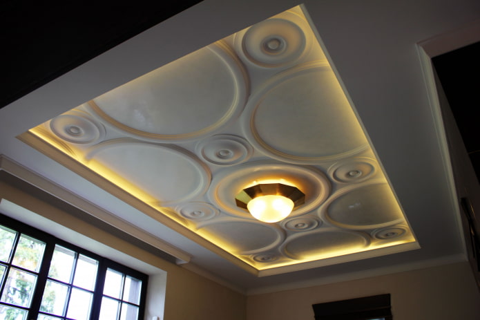 stucco decoration on the ceiling with lighting