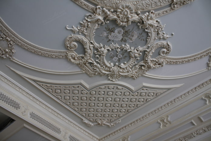stucco molding on the ceiling