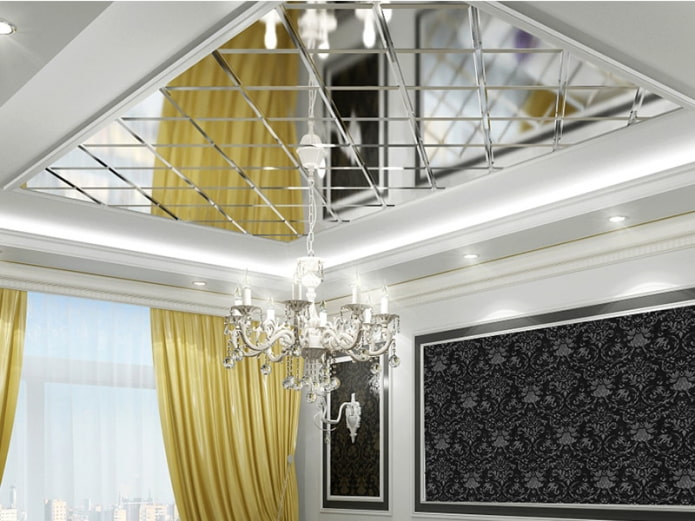 diseño de techo con espejo con lámpara de araña
