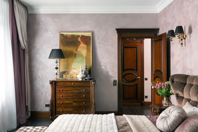 Venetian decorative stucco in the bedroom