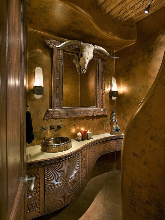 stucco in the interior of the bathroom