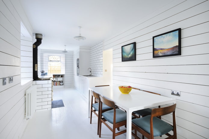 biele steny v interiéri kuchyne