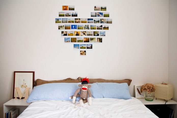 photos en forme de coeur sur un mur à l'intérieur