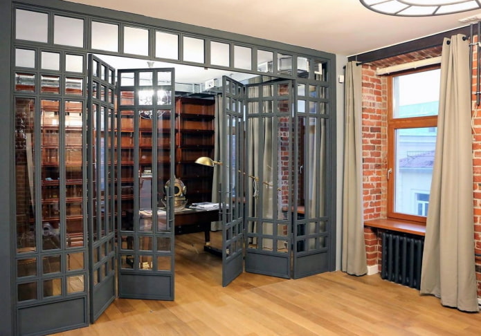 portes accordéon dans un intérieur de style loft