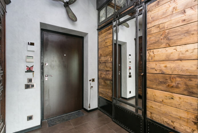 porte in metallo negli interni in stile loft