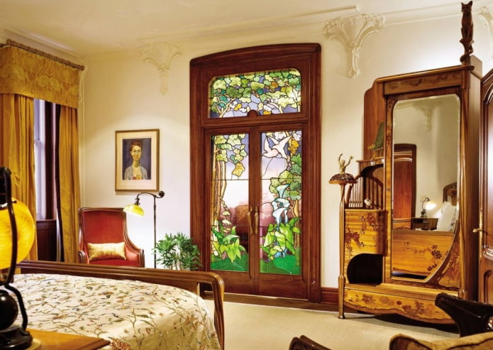 Espejo de dormitorio Art Nouveau