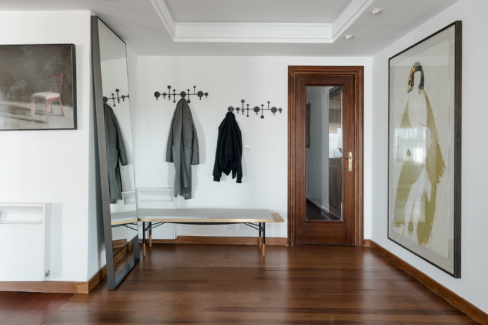 entrance canvases with a mirror in the interior