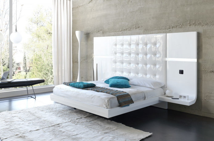białe łóżko z efektem szybującym
