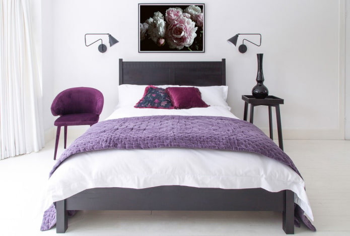venge krāsas gulta guļamistabas interjerā